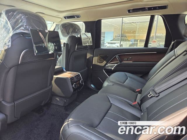 Land Rover Range Rover 2026 — Şəkil 4/5