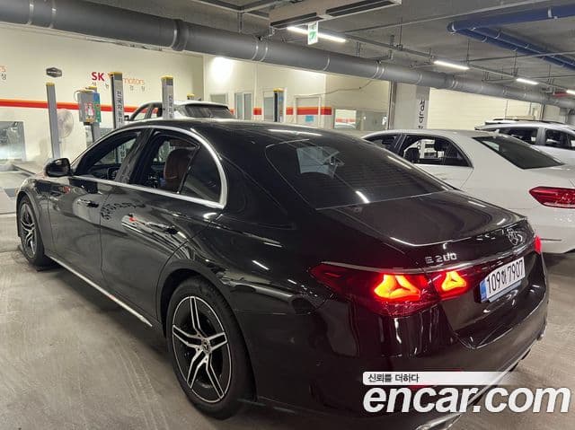 Mercedes-Benz E-Class 2025 — ფოტო 2/7