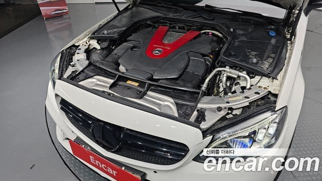 Mercedes-Benz C-Class 2019 — ფოტო 6/20