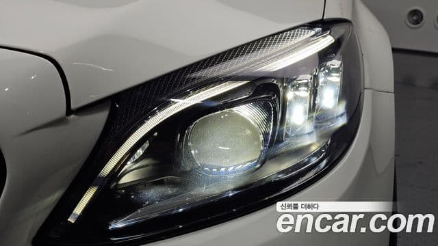 Mercedes-Benz C-Class 2019 — Şəkil 2/34