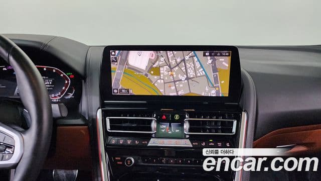 BMW 8 Series 2022 — Şəkil 13/20