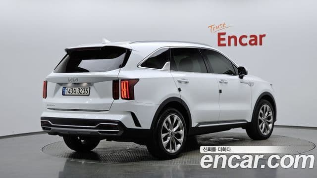 Kia Sorento 2022 — фото 2 из 20