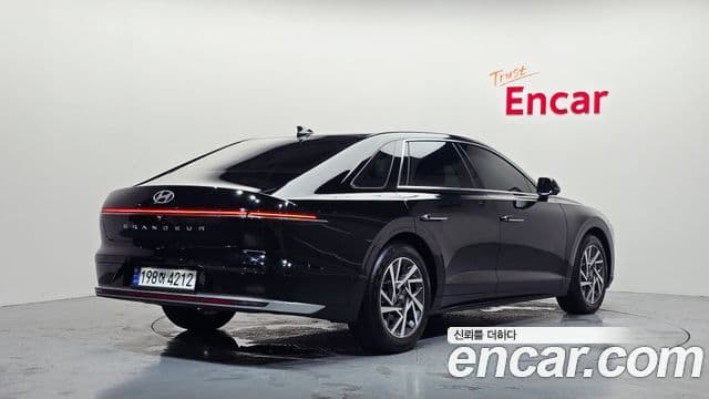 Hyundai Grandeur 2023 — фото 2 из 20