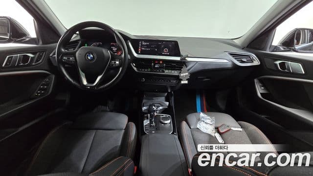 BMW 1 Series 2021 — Şəkil 7/20