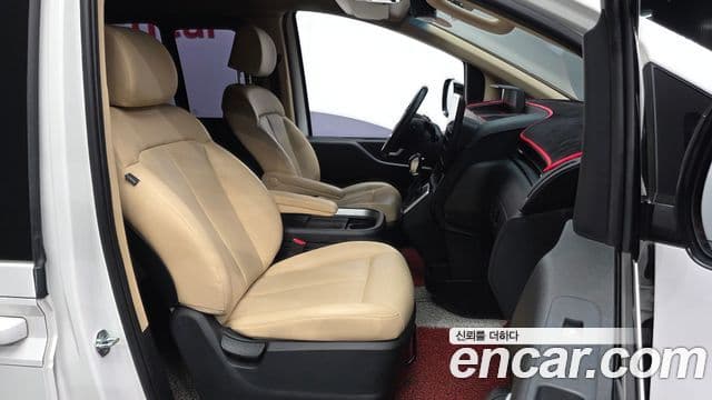 Hyundai Staria 2021 — фото 11 из 20