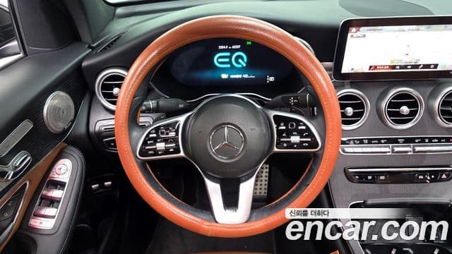Mercedes-Benz GLC-Class 2021 — ფოტო 14/20