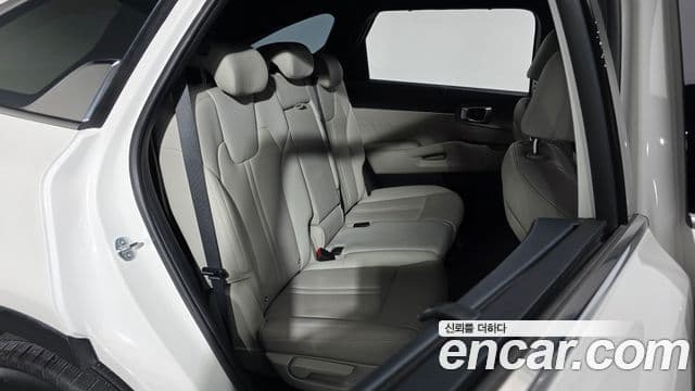 Kia Sorento 2022 — фото 12 из 20