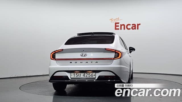 Hyundai Sonata 2019 — ფოტო 4/20