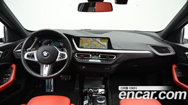 BMW 1 Series 2021 — фото 6 из 20
