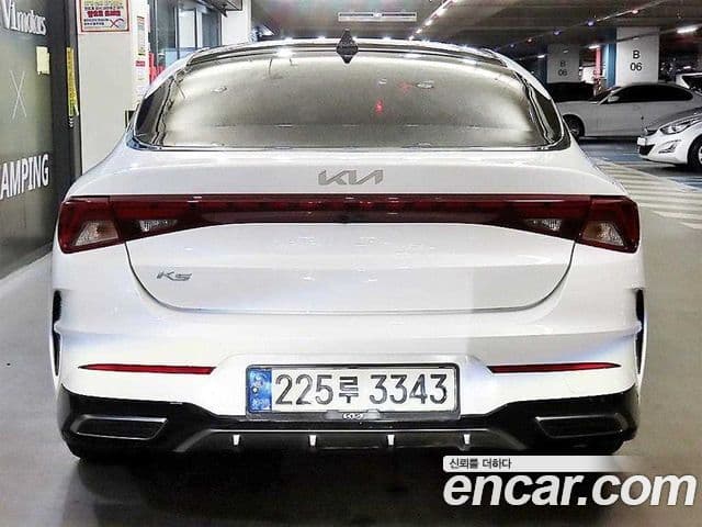 Kia K5 2022 — ფოტო 4/20