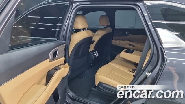 Kia Sorento 2022 — фото 7 из 18
