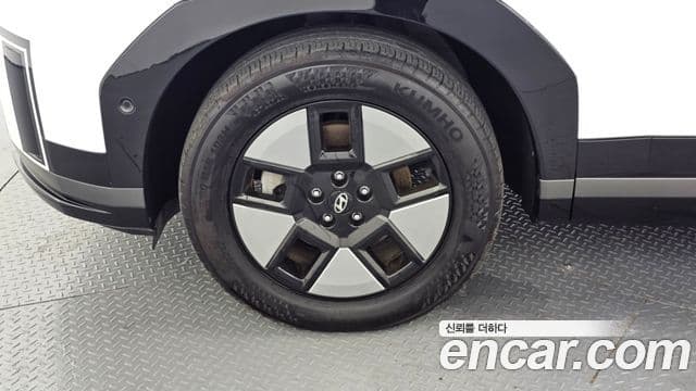 Hyundai Santa Fe 2024 — ფოტო 5/20