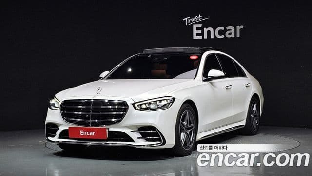 Mercedes-Benz S-Class 2022 — Photo 17/32