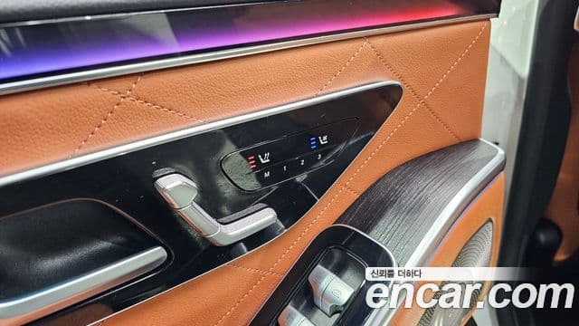 Mercedes-Benz S-Class 2022 — Photo 21/32