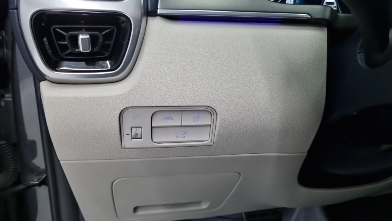 Kia Sorento 2023 — фото 13 из 17