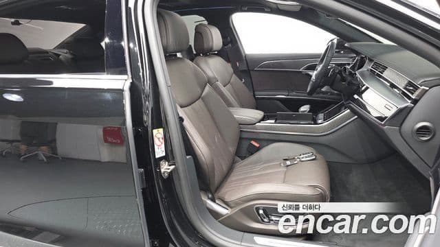 Audi A8 2023 — фото 11 из 20