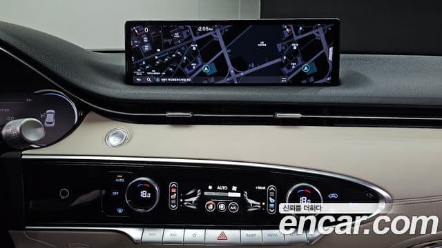 Genesis GV70 2021 — фото 14 из 20