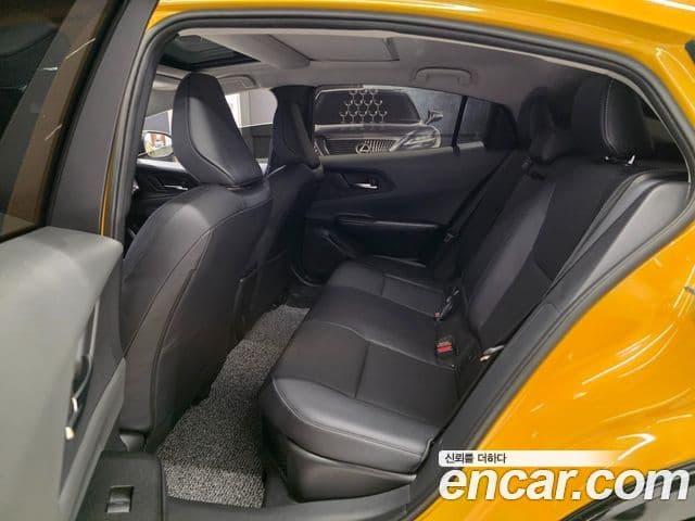 Toyota Prius 2024 — Şəkil 10/15