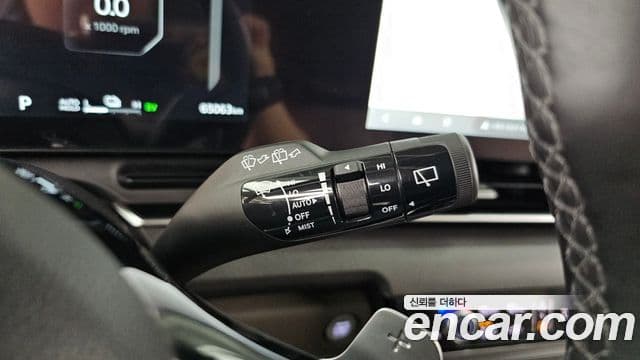 Kia Carnival 2024 — ფოტო 17/20