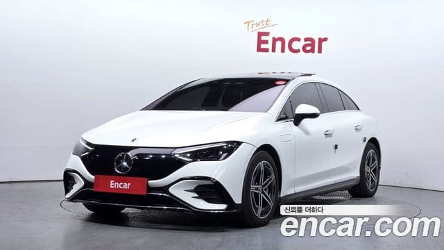 Mercedes-Benz EQE 2023 — ფოტო 20/33