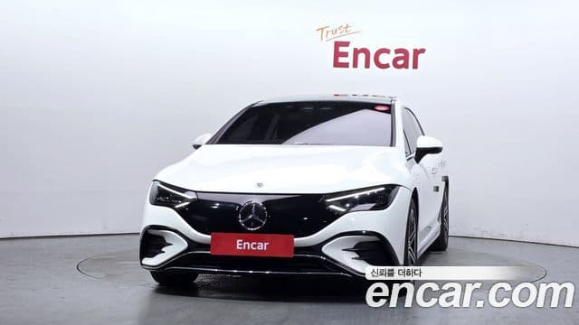 Mercedes-Benz EQE 2023 — ფოტო 12/33