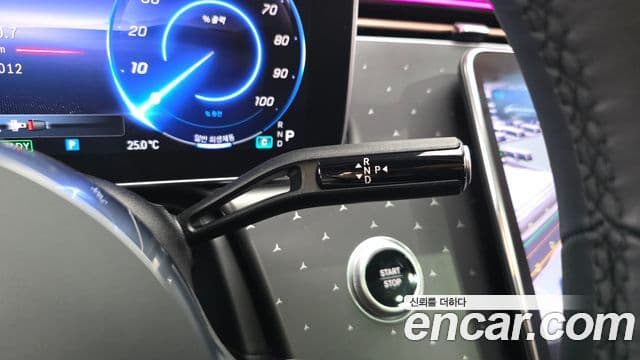Mercedes-Benz EQE 2023 — ფოტო 28/33