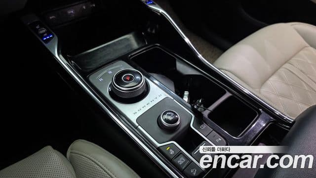 Kia Sorento 2021 — фото 9 из 20