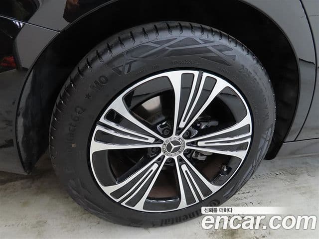Mercedes-Benz E-Class 2025 — Şəkil 20/20