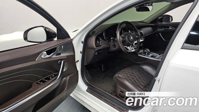 Kia Stinger 2020 — Şəkil 9/20