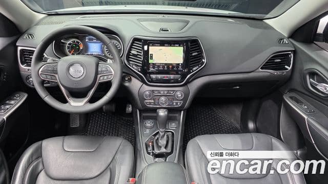 Jeep Cherokee 2021 — фото 7 из 20