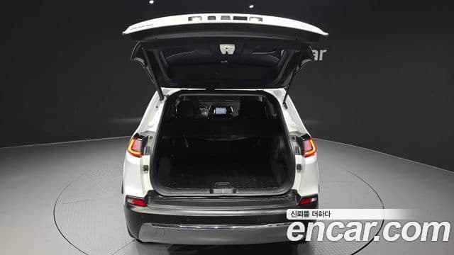 Jeep Cherokee 2021 — фото 20 из 20