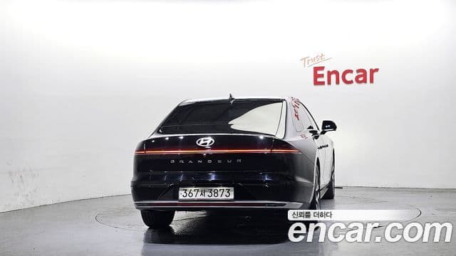 Hyundai Grandeur 2023 — ფოტო 4/20