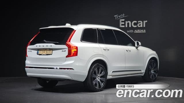Volvo XC90 2023 — фото 2 из 20