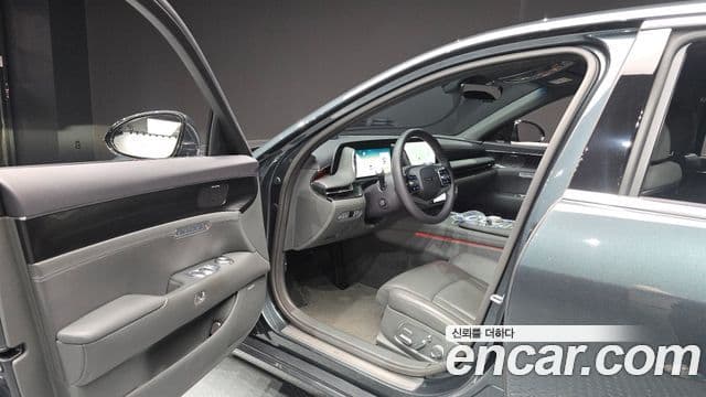 Genesis G90 2022 — фото 10 из 20