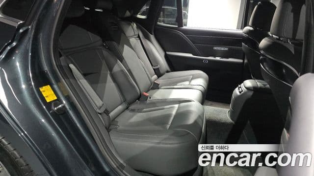 Genesis G90 2022 — ფოტო 11/20