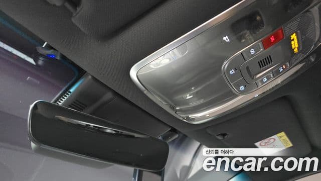 Genesis G90 2022 — ფოტო 19/20