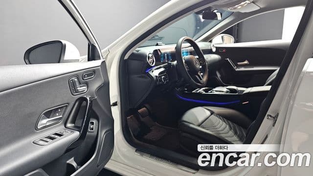 Mercedes-Benz A-Class 2020 — Şəkil 10/20