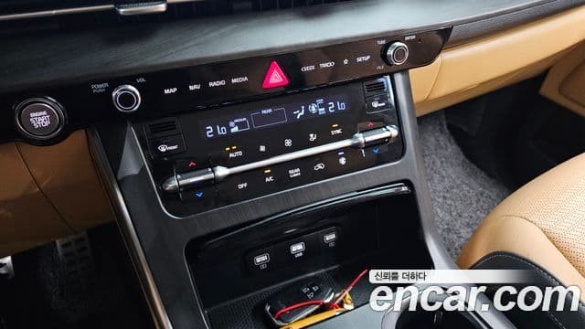 Kia Carnival 2022 — Şəkil 17/20