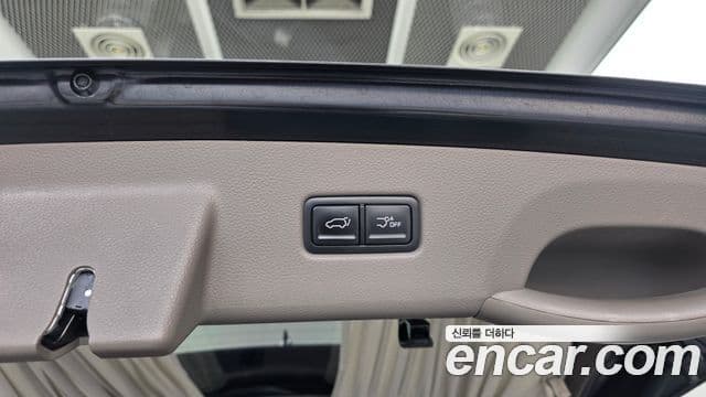 Kia Carnival 2021 — Фото 16/20