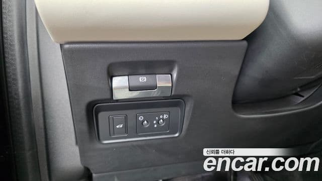 Land Rover Discovery Sport 2020 — ფოტო 16/20