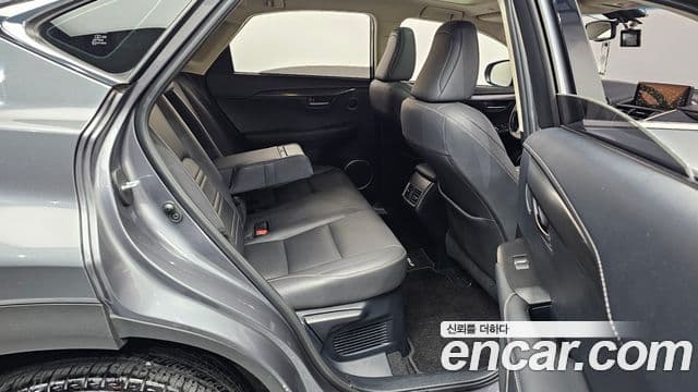 Lexus NX300 2018 — Şəkil 11/20