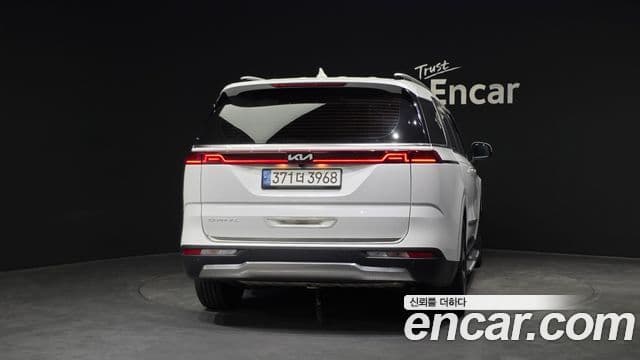 Kia Carnival 2021 — Фото 4/20