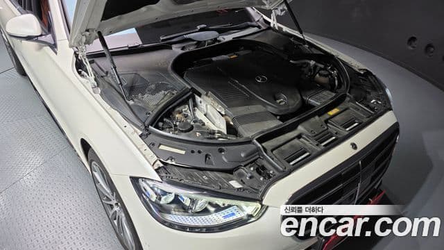 Mercedes-Benz S-Class 2022 — Photo 10/20