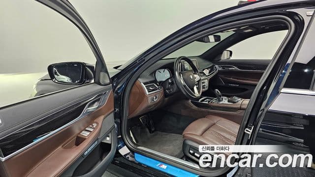 BMW 7 Series 2018 — Şəkil 10/20