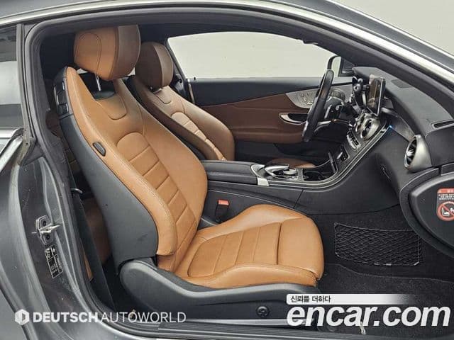 Mercedes-Benz C-Class 2018 — Фото 8/20