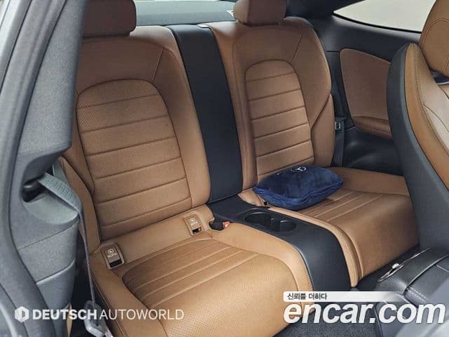 Mercedes-Benz C-Class 2018 — Фото 12/20