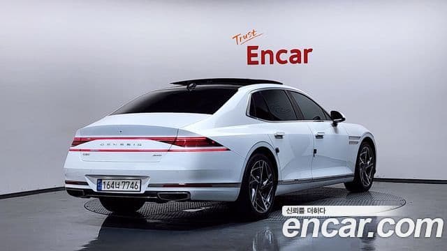 Genesis G90 2022 — ფოტო 2/20
