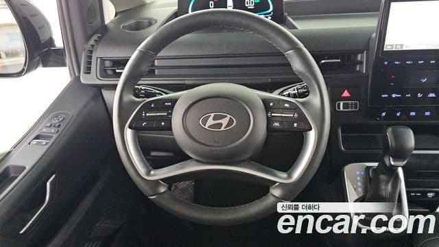 Hyundai Staria 2024 — ფოტო 11/20