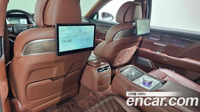 Genesis G90 2022 — Şəkil 19/20
