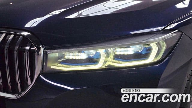 BMW 7 Series 2020 — ფოტო 6/33